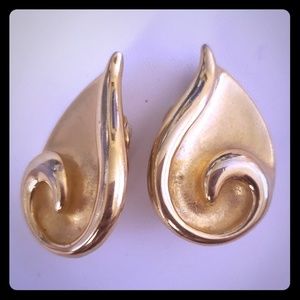 Vintage Erwin Pearl Teardrop Earrings